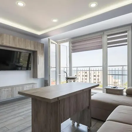 Sea View Apt Near Kabakum Beach Apartment *